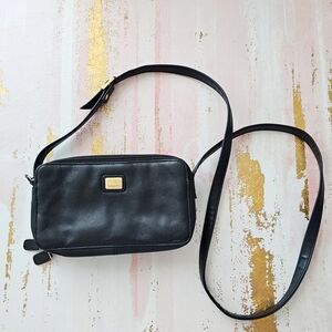 VTG Tignanello Genuine Black Sleek Leather Small Crossbody Bag Wallet Organizer
